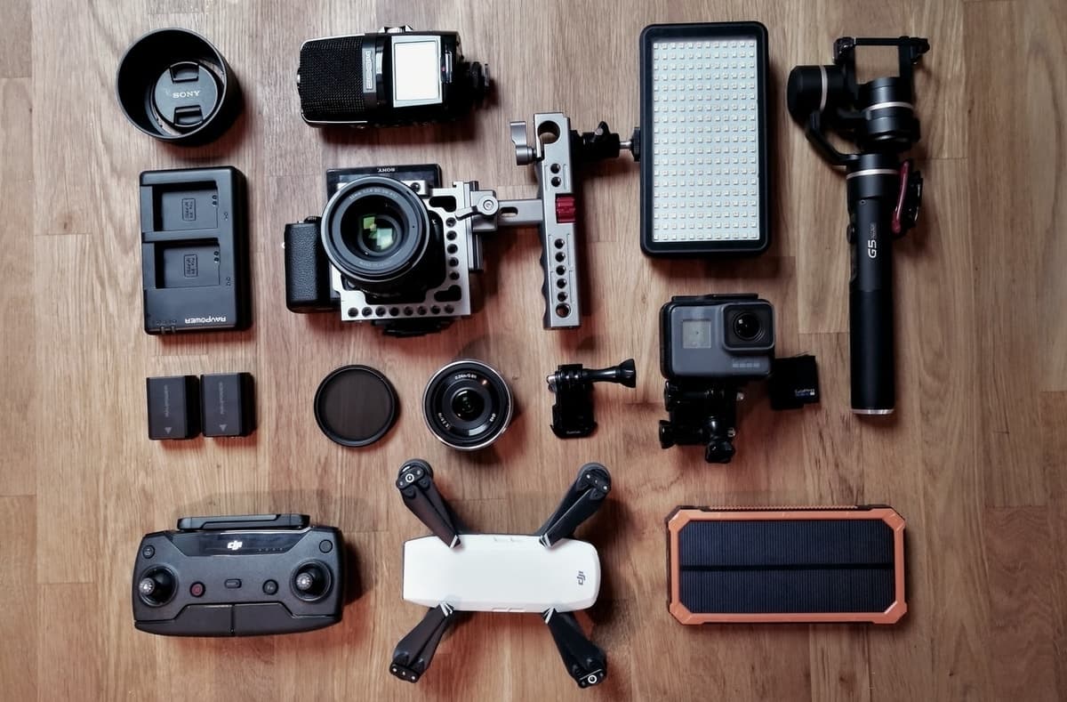 Tools of trade ◆ Logan